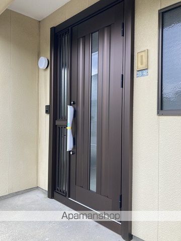越後線 寺尾駅 徒歩17分 2階建 築42年の玄関写真