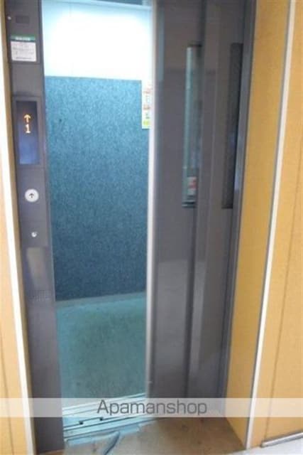 和歌山県和歌山市三葛[2LDK/52m2]の共用部2