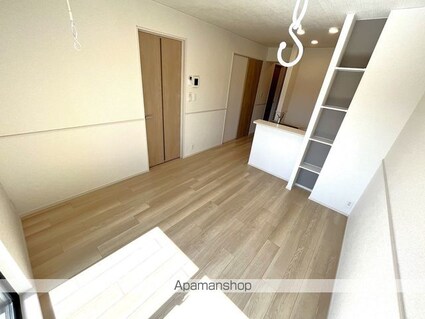 オーシャンフロント[2LDK/50.44m2]の内装3