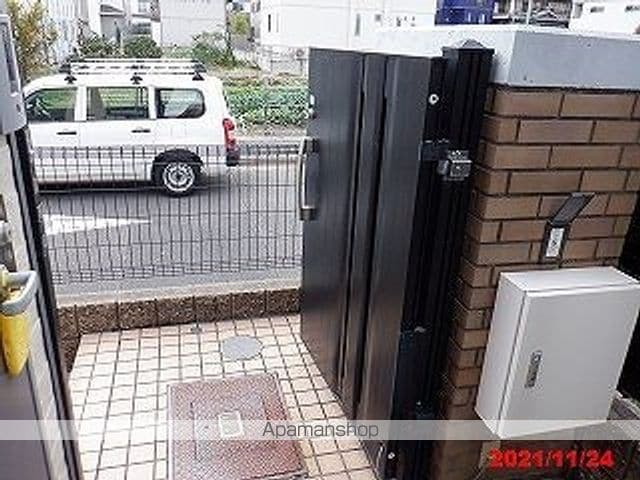 レオパレス88の玄関写真