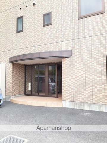 ダイヤモンド サルーンの玄関写真