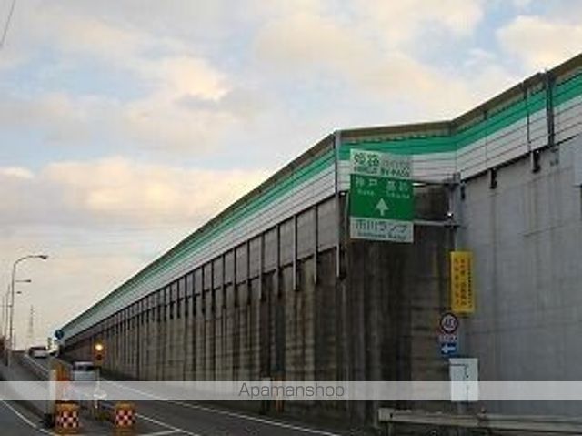 リジュール南条の周辺写真