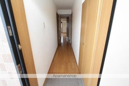 ブレインマンション木崎野[3LDK/69.8m2]の玄関