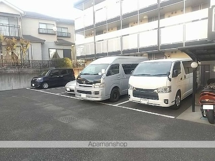 レオパレス美行[1K/26.08m2]の駐車場2