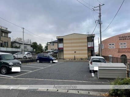 レオパレスマ　メゾン[1K/23.18m2]の駐車場