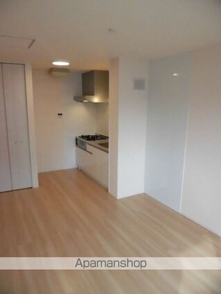 Ｄーｒｏｏｍ塩屋[1R/25.45m2]のリビング・居間1