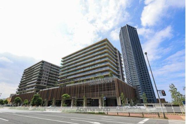 福岡市東区香椎照葉のマンションの外観1