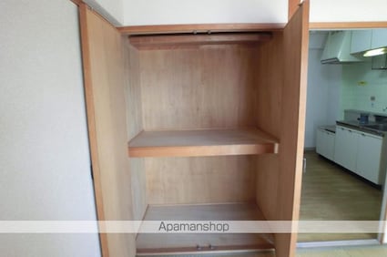 ＬＩＶＥ－ＴＯＷＮ室屋町[1DK/21.99m2]の収納