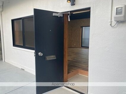 西庄８１１戸建[2LDK/58.32m2]の玄関