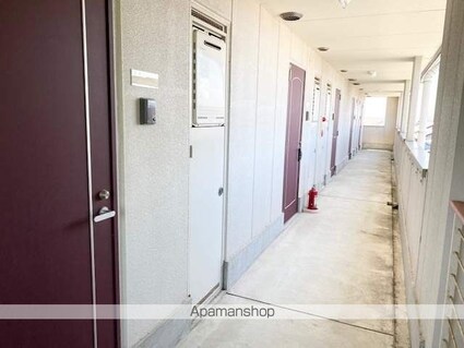 滋賀県長浜市神照町[1K/32.7m2]のエントランス2