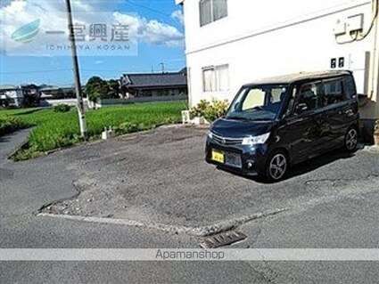 フレグランス乃万[3DK/54.27m2]の駐車場