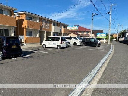 香川県高松市東山崎町[1LDK/44.7m2]の駐車場