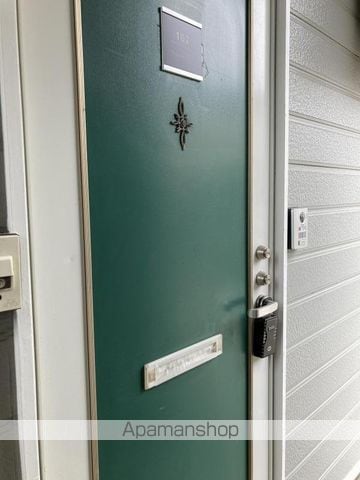 ALIVIO新潟近江の玄関写真