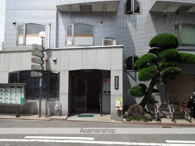 富尾ビルの外観写真