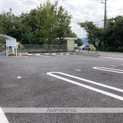 パレット楽陽[1LDK/43.21m2]の駐車場2