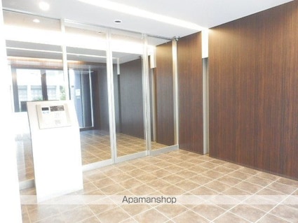 ラグジュアリーアパートメント三ノ輪[1LDK/37.66m2]のエントランス