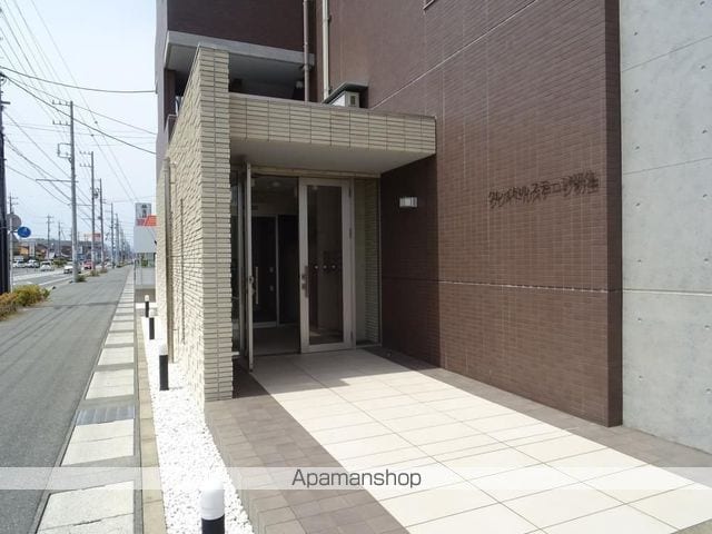 クレイドルステージ初生の玄関写真