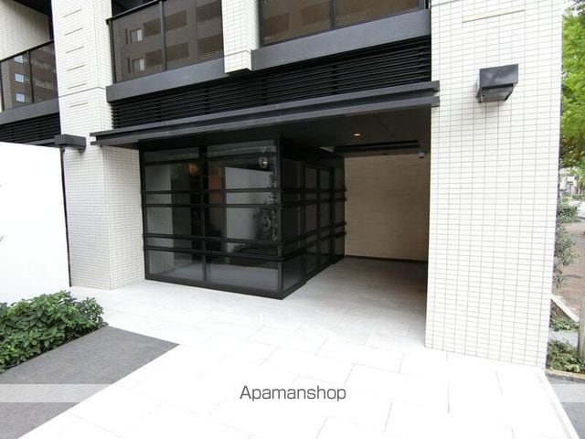 パークリュクス大手門MONOの玄関写真