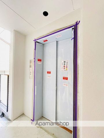 シーズンフラッツ矢場の玄関写真