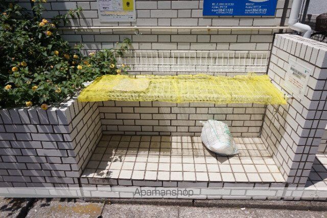 ロ−ズアパ−トF−15の内装写真