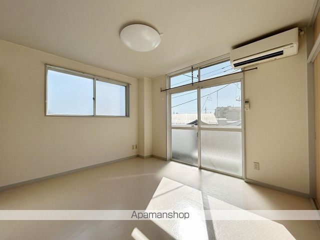 内山ハイツの内装写真
