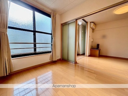 レオパレスサニーたか[1LDK/43.06m2]のリビング・居間4