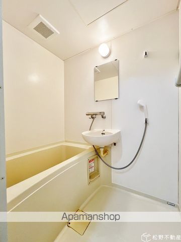 岡ノ城ハイツIIの内装写真