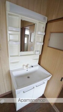 岡山県倉敷市児島上の町４丁目[2LDK/64.8m2]の洗面所