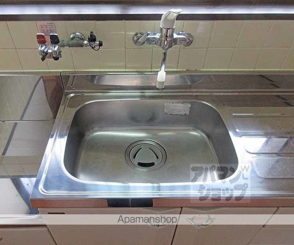 深草坊町貸家の内装写真