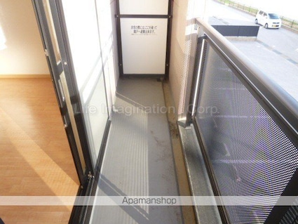 メゾン・ラヴィアンローズ[1K/26.25m2]のバルコニー