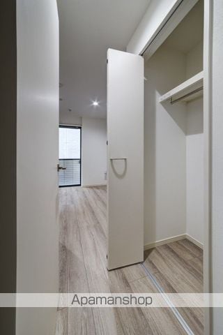PYLONの内装写真