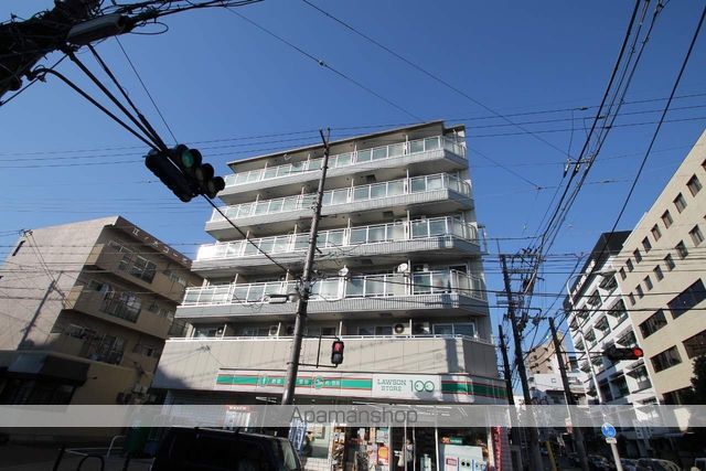 ライブステーション江坂の外観写真