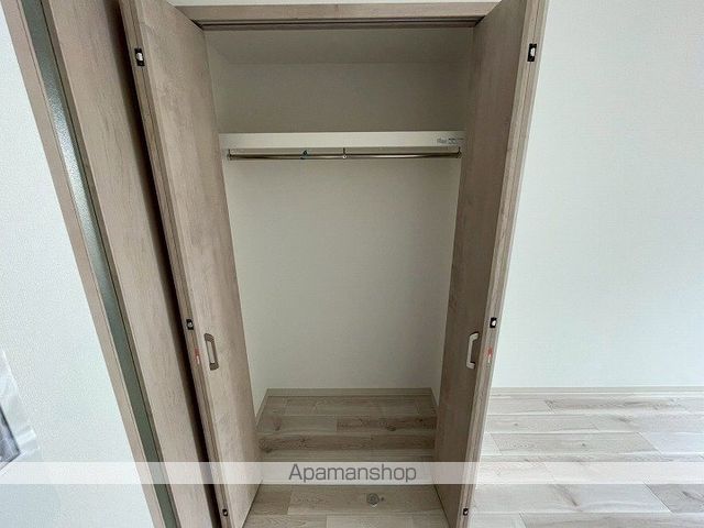セオリー大阪EAST DOORの内装写真