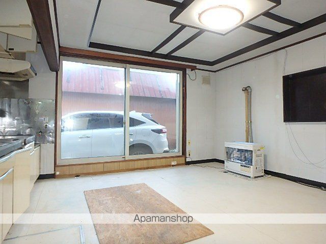 ＪＲ函館本線 滝川駅 バス乗車時間：10分 最寄りバス停で下車 徒歩5分 2階建 築61年の内装写真