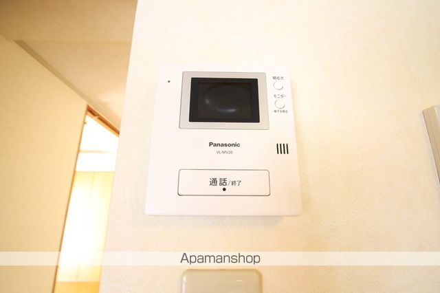 クラウンハイム豊新の内装写真