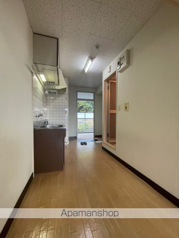 フラワーコーポ立田の内装写真