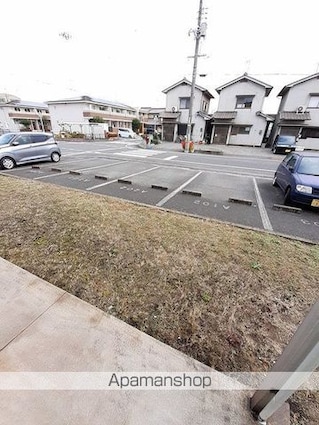 Ａカントリーハイツ[2K/32.27m2]の駐車場