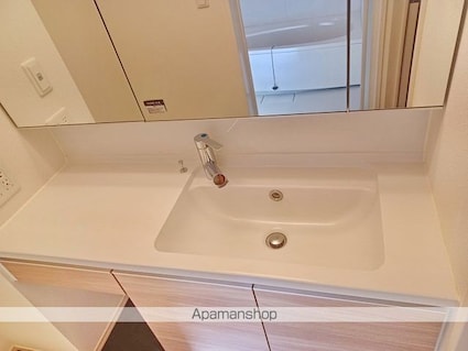 ライフコア吉田小町[1LDK/40.37m2]の洗面所