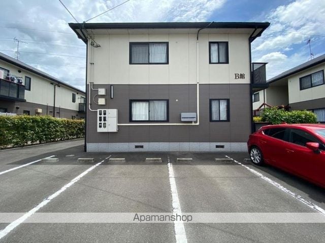 シーサイドDIAS B館の外観写真
