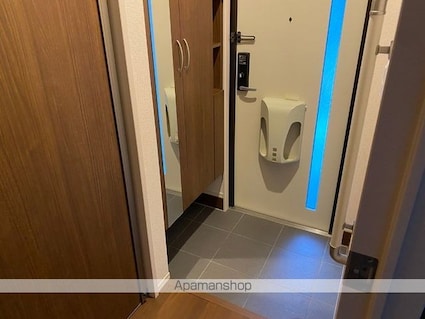 ヴィラアヴェニューセレーネ　Ａ棟[1LDK/47.95m2]の玄関