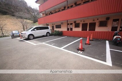 ビザビ[1K/20m2]の駐車場