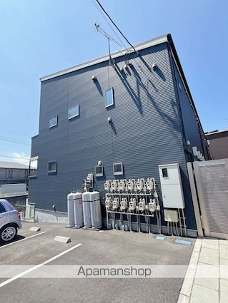 ルミエール・エタンセルｓｉｘ[1LDK/40.31m2]の外観2