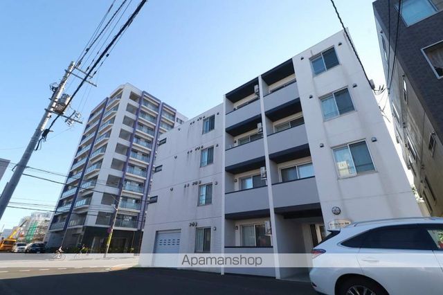 メープルコート平岸の外観写真
