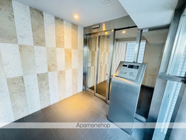 S−FORT鶴見中央の玄関写真