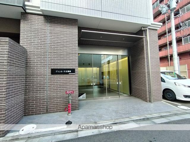 グランカーサ広瀬通の玄関写真