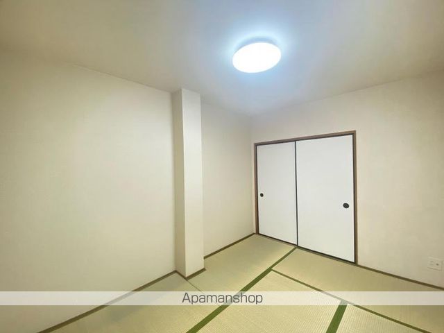 パインズコート新居 E棟の内装写真