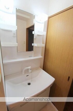 サンクトーム屋島[2LDK/60.38m2]の洗面所