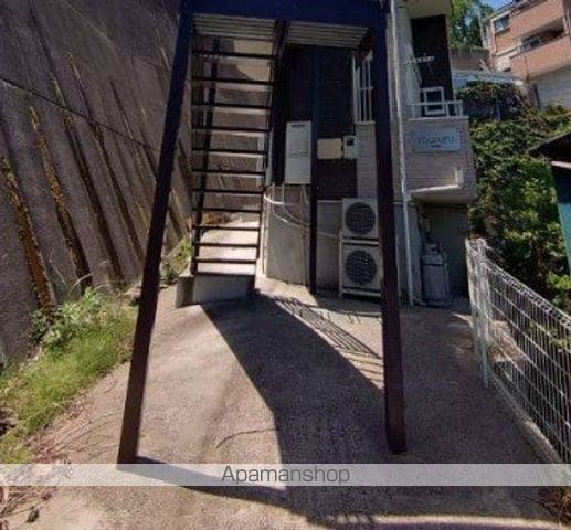 マルル追浜本町の玄関写真