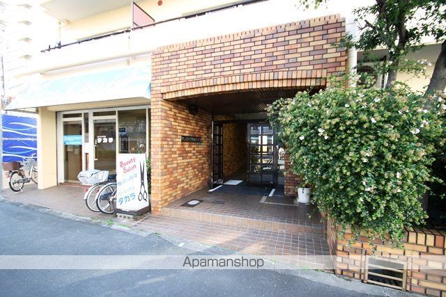 サンロイヤルハイツの玄関写真