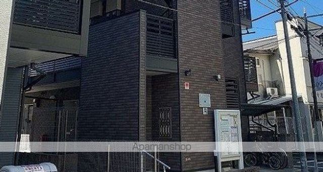 レオネクスト秋の玄関写真